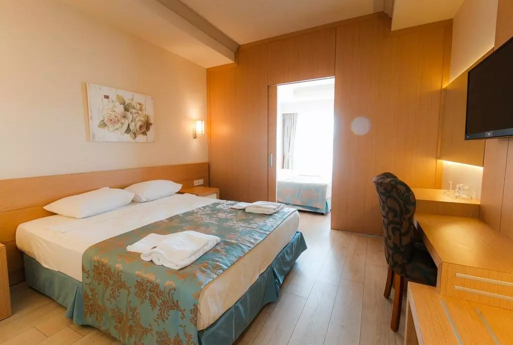 locenia beach resort_shabavizparvaz_15.jpg